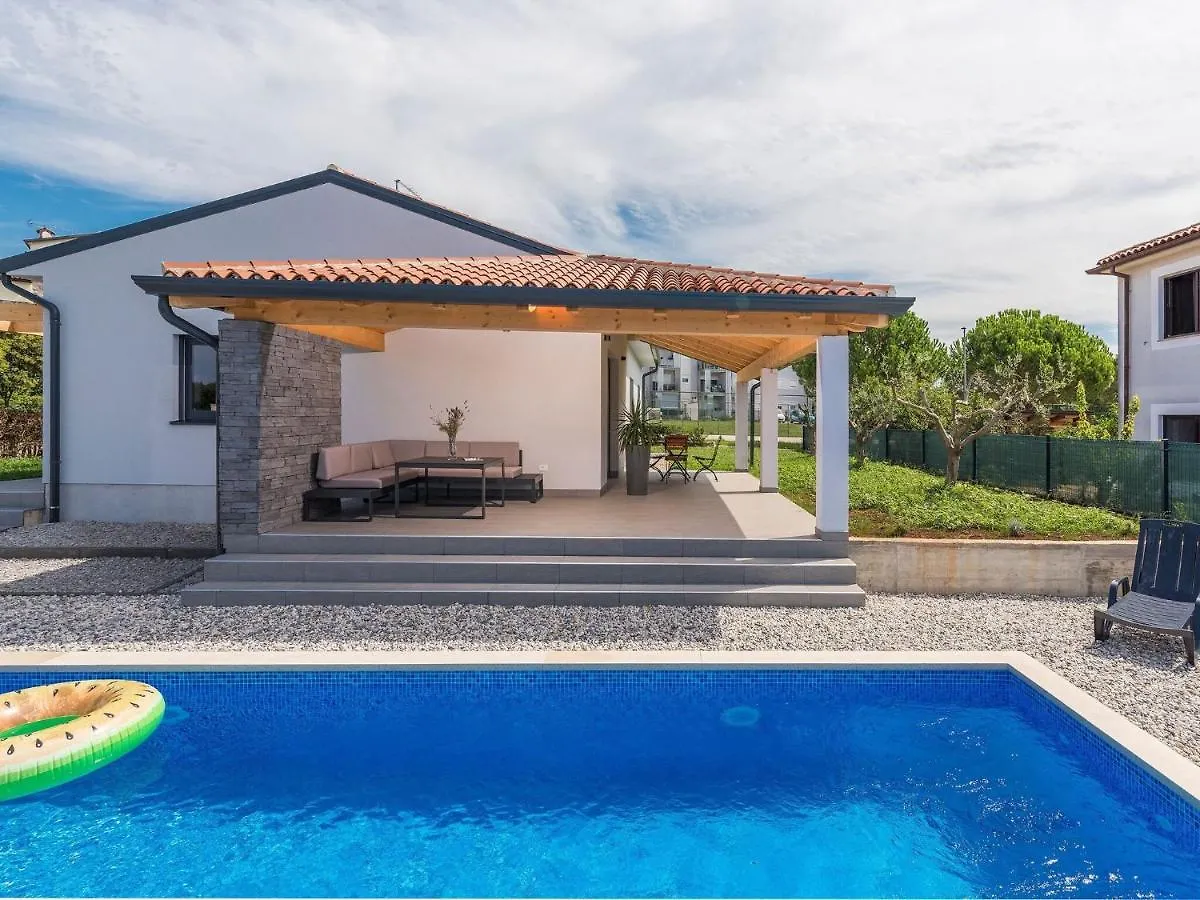 Pleasant Holiday Home In Novigrad Novigrad Istria