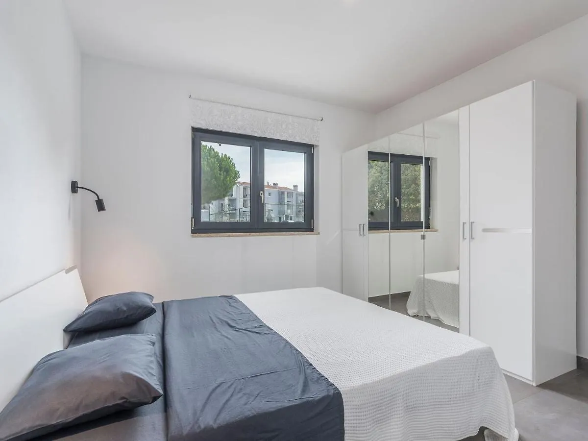 Pleasant Holiday Home In Novigrad Novigrad Istria