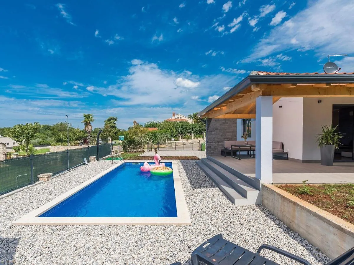 Pleasant Holiday Home In Novigrad Novigrad Istria